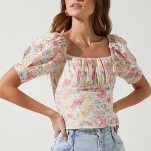 Floral Puff Sleeve Top